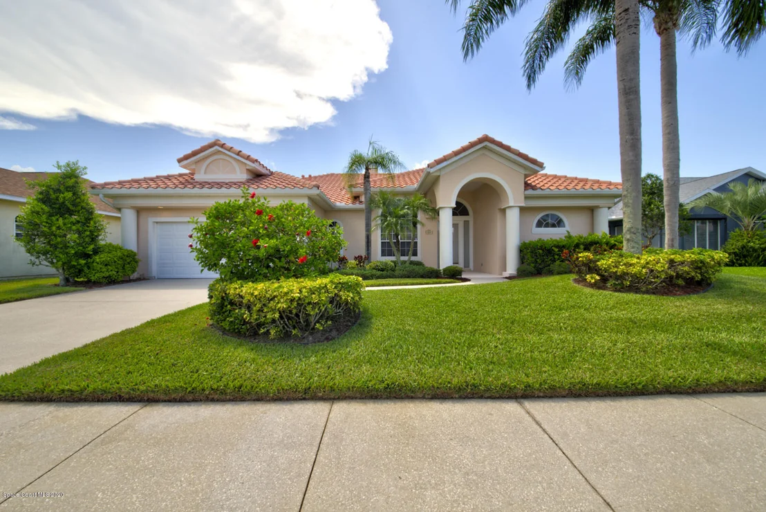 Photo of 1008 Fieldstone Drive