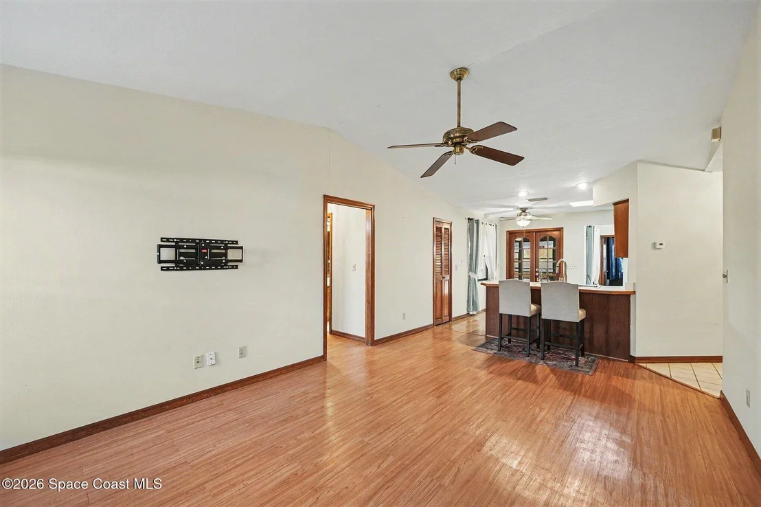 Photo of 2001 Thistle Drive