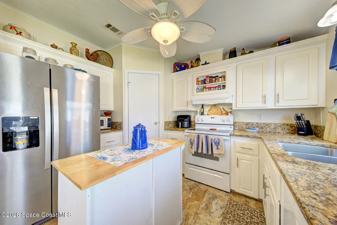 Photo of 385 Outer Drive