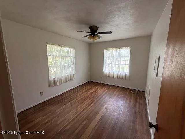 Photo of 1325 Sun Circle W