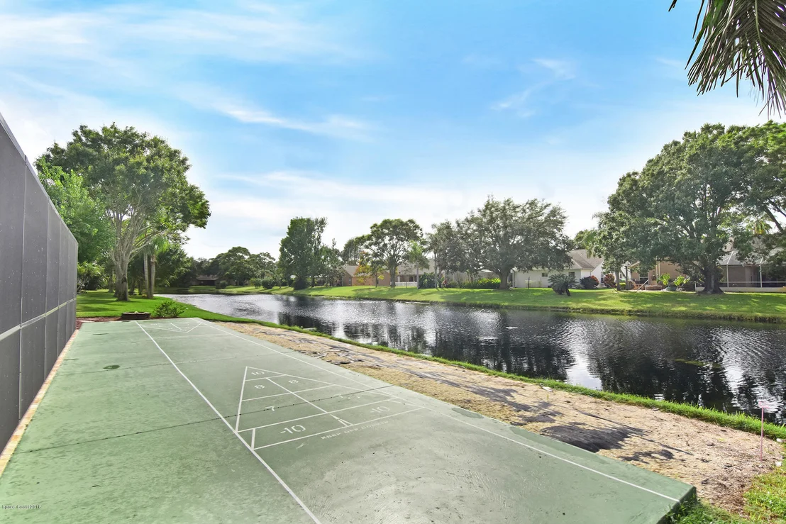 Photo of 943 Pelican Lane
