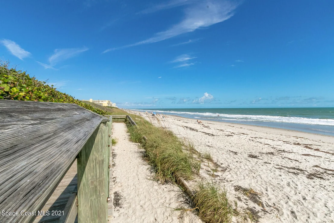 Photo of 2201 Abalone Avenue