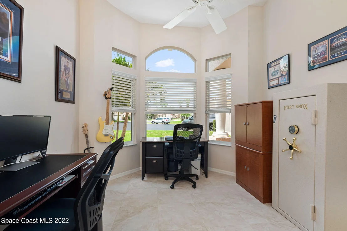 Photo of 557 Willis Way