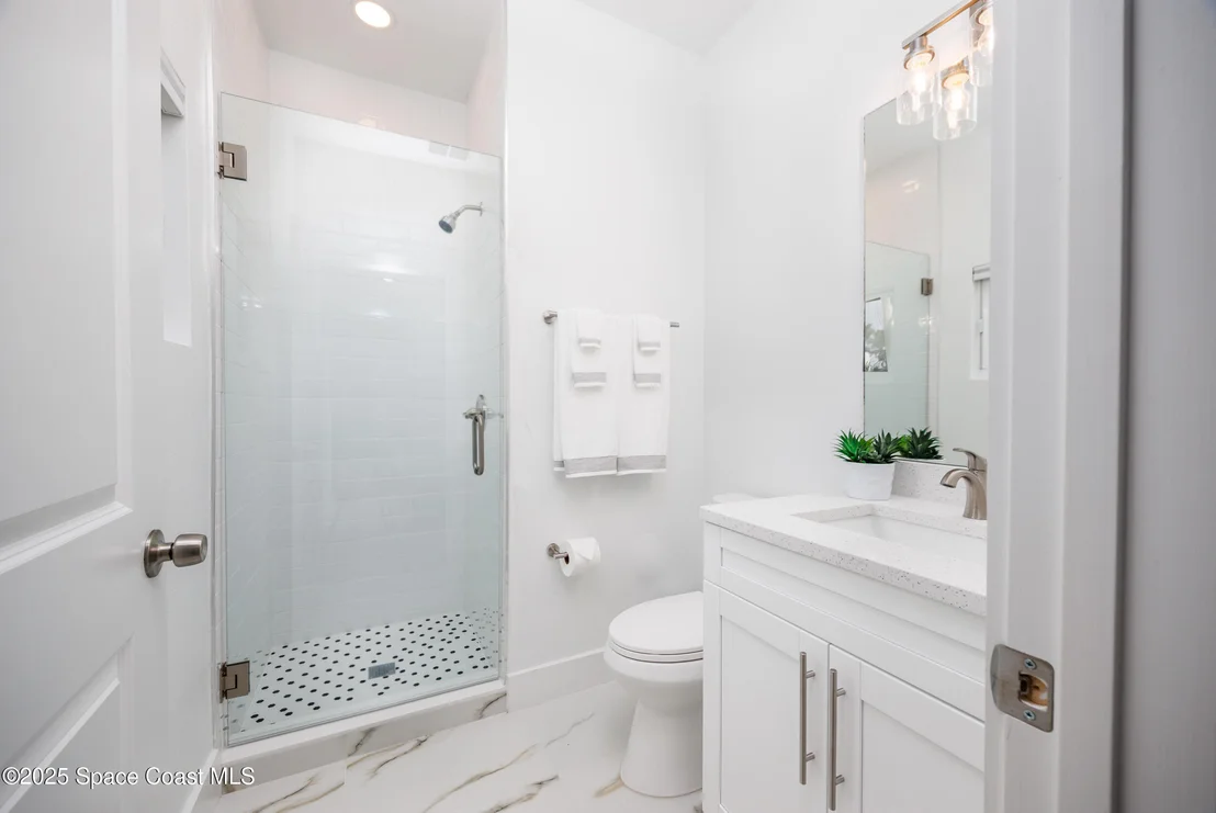 Photo of 702 Shady Lane