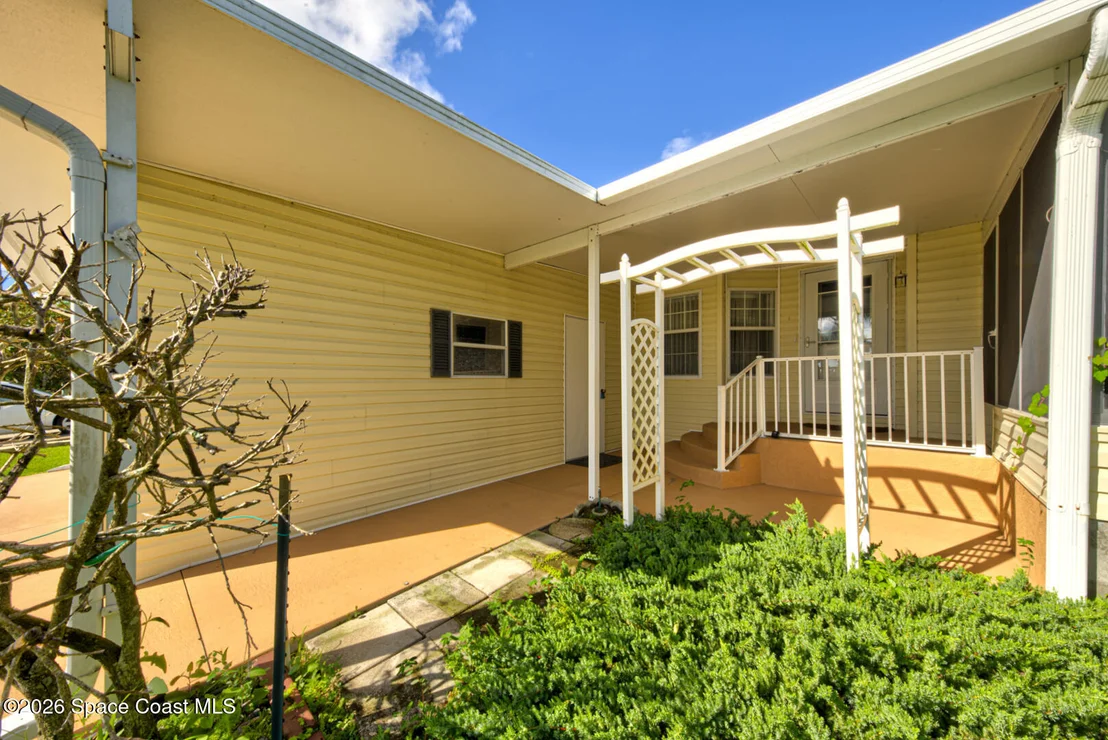 Photo of 182 Scenic Drive