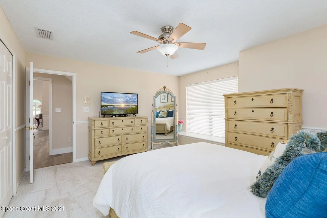 Photo of 701 Oak Park Drive
