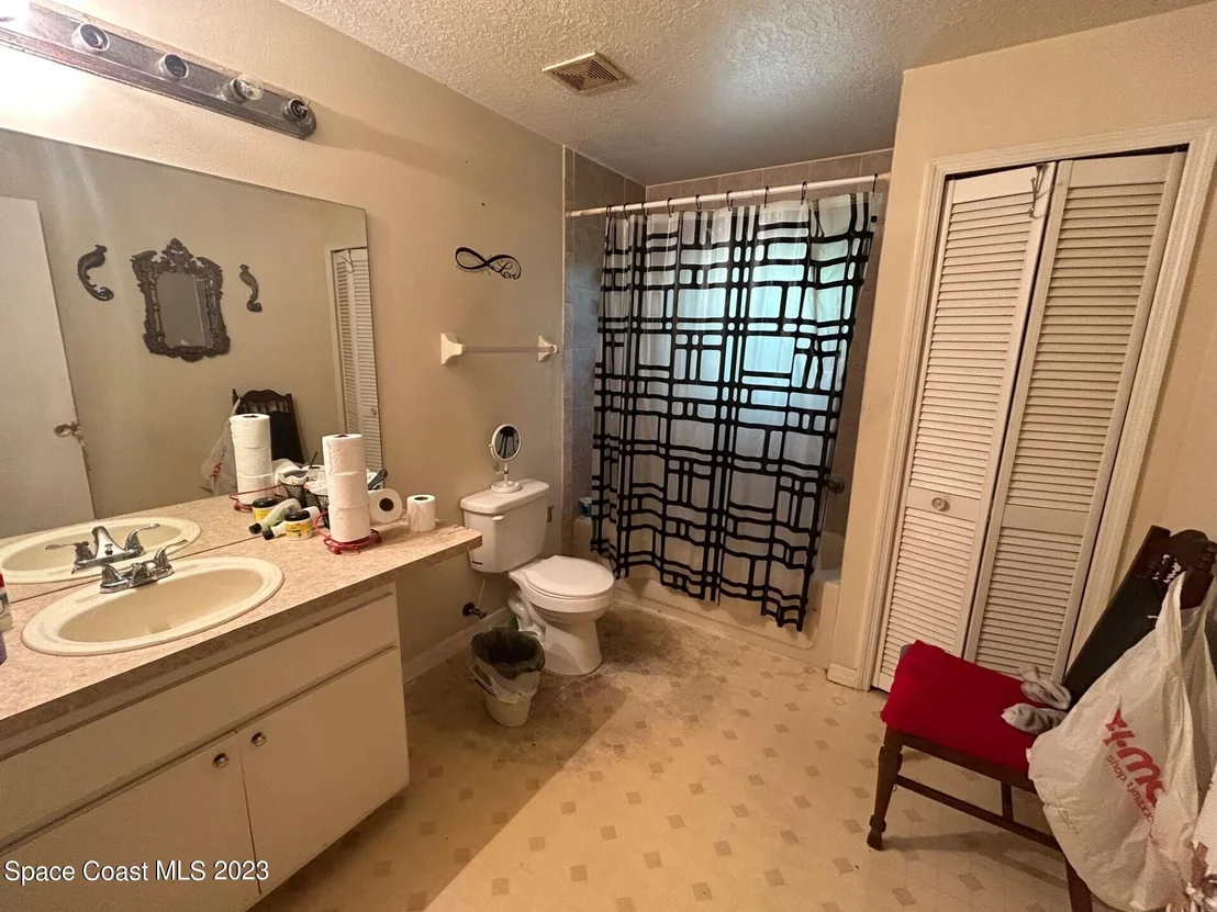 Photo of 251 Lincoln Road