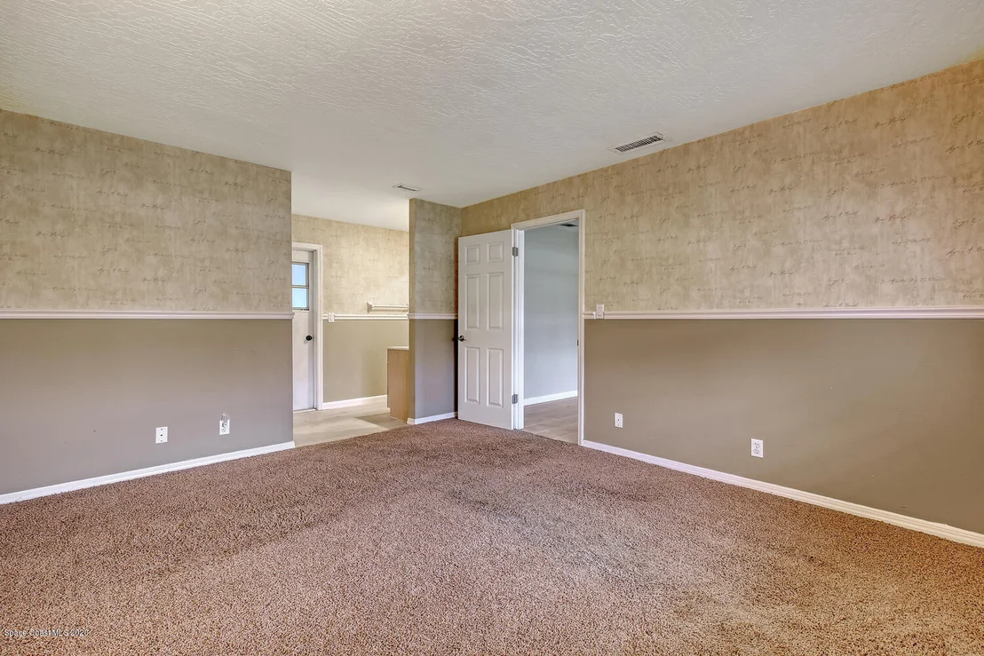 Photo of 681 Hibiscus Drive