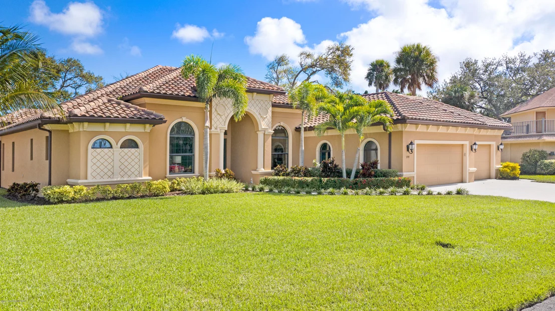 Photo of 3799 Riverside Drive
