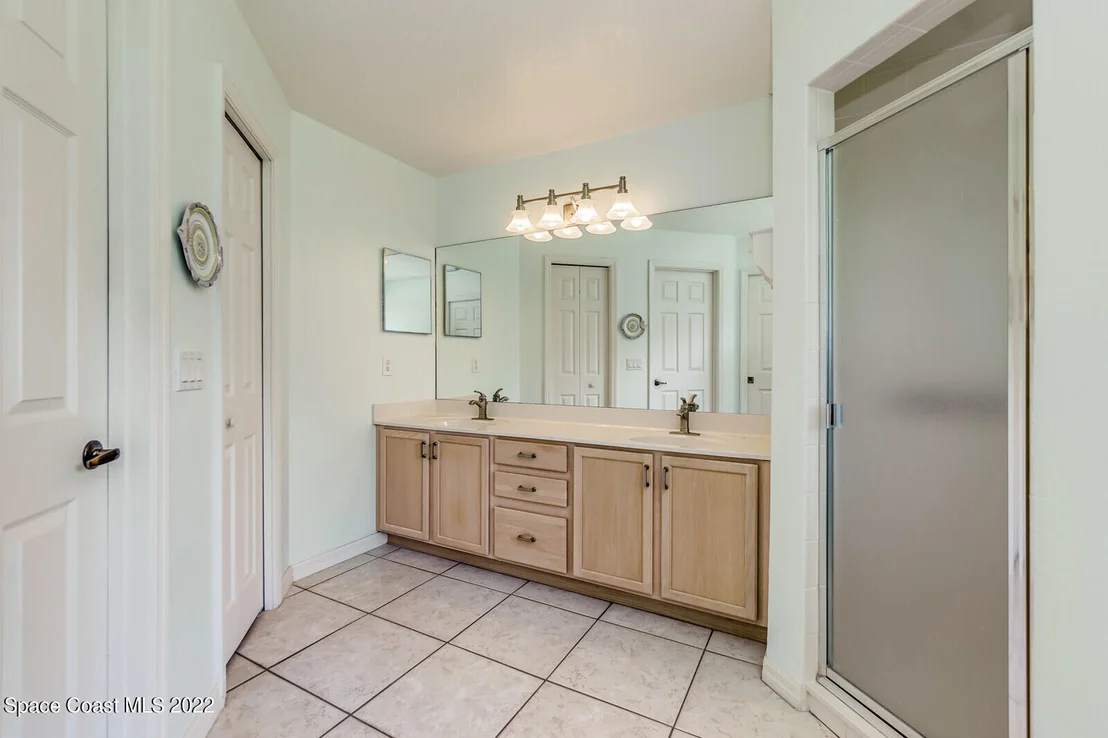Photo of 2732 Englewood Drive