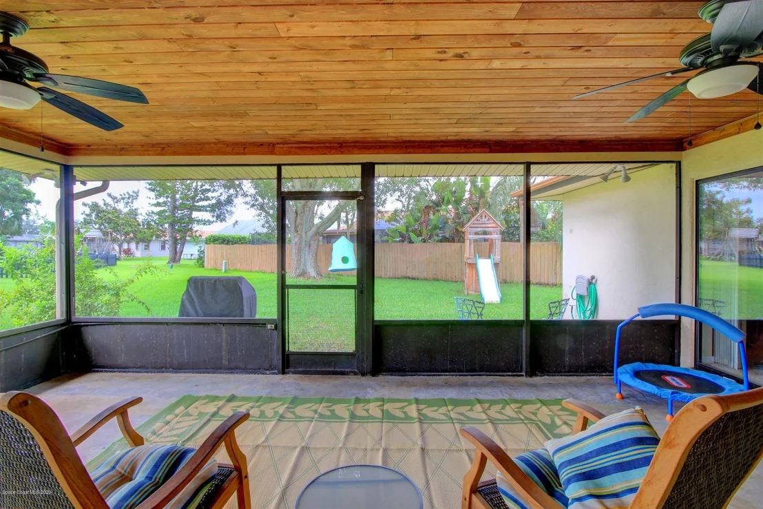 Photo of 881 Sunnybrook Lane
