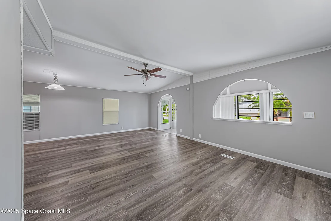 Photo of 555 Marlin Circle