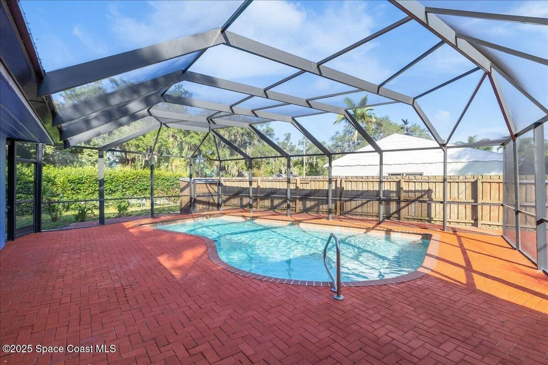 Photo of 2222 Meridian Avenue