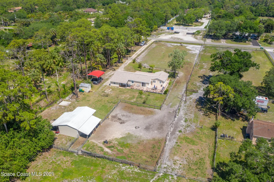 Photo of 3635 Hield Road