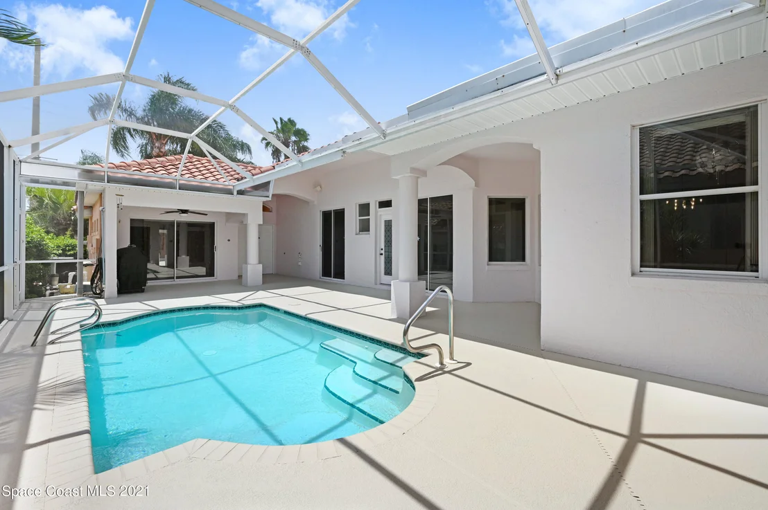 Photo of 425 Carmel Drive