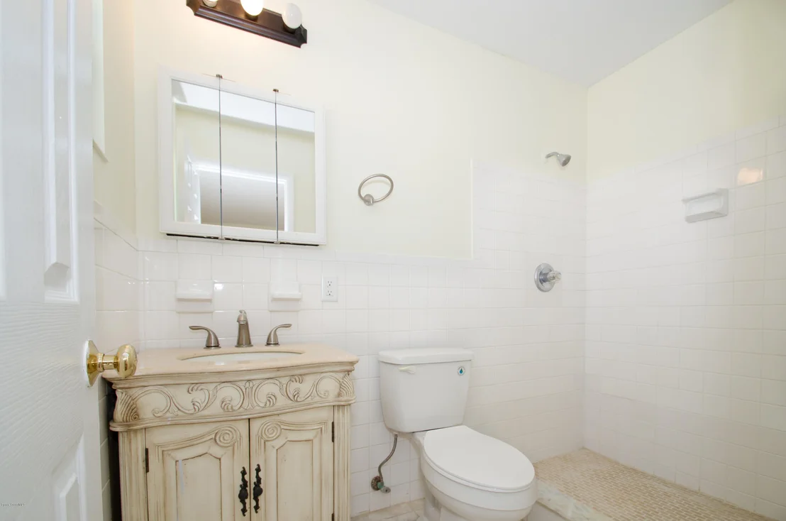 Photo of 1080 Madrid Road