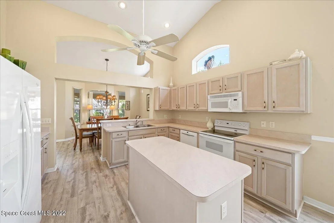 Photo of 7600 Candlewick Drive
