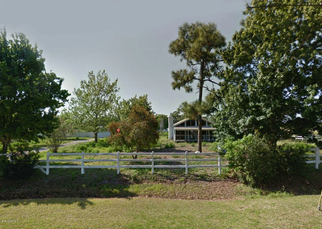 Photo of 555 Hall Road
