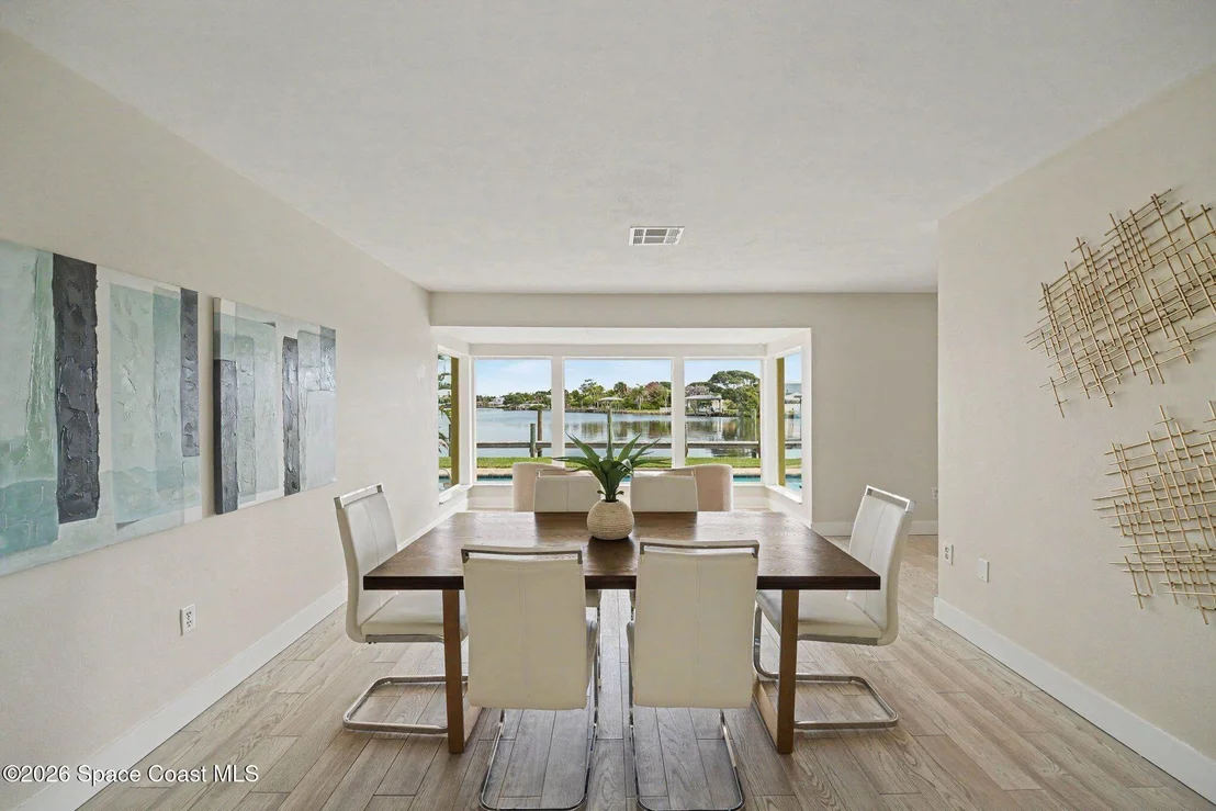 Photo of 1540 Bay Shore Drive