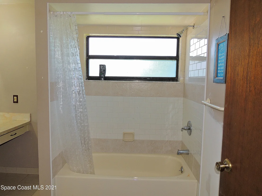 Photo of 6105 Wilderness Avenue