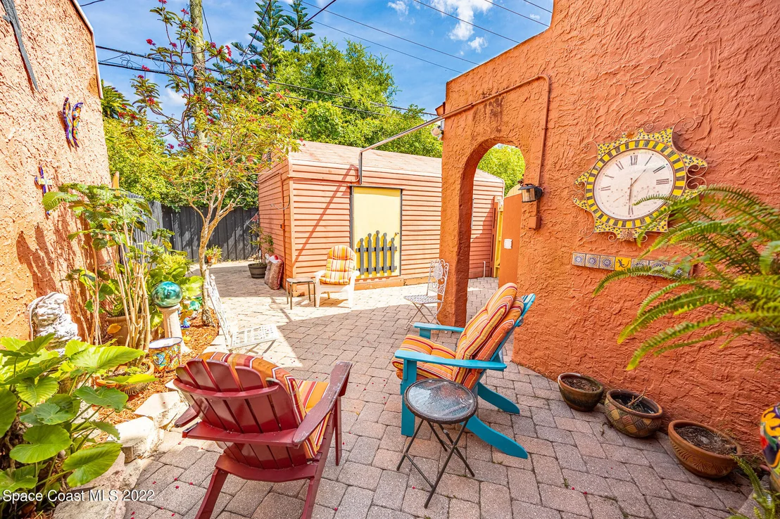 Photo of 102 Valencia Road
