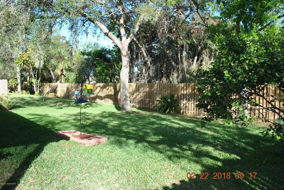 Photo of 889 Shoshone Lane