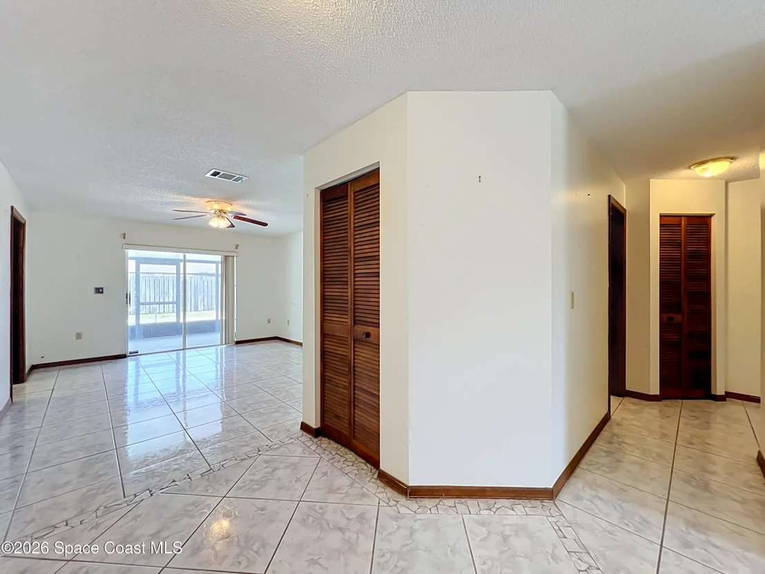 Photo of 2983 W Ontario Circle W