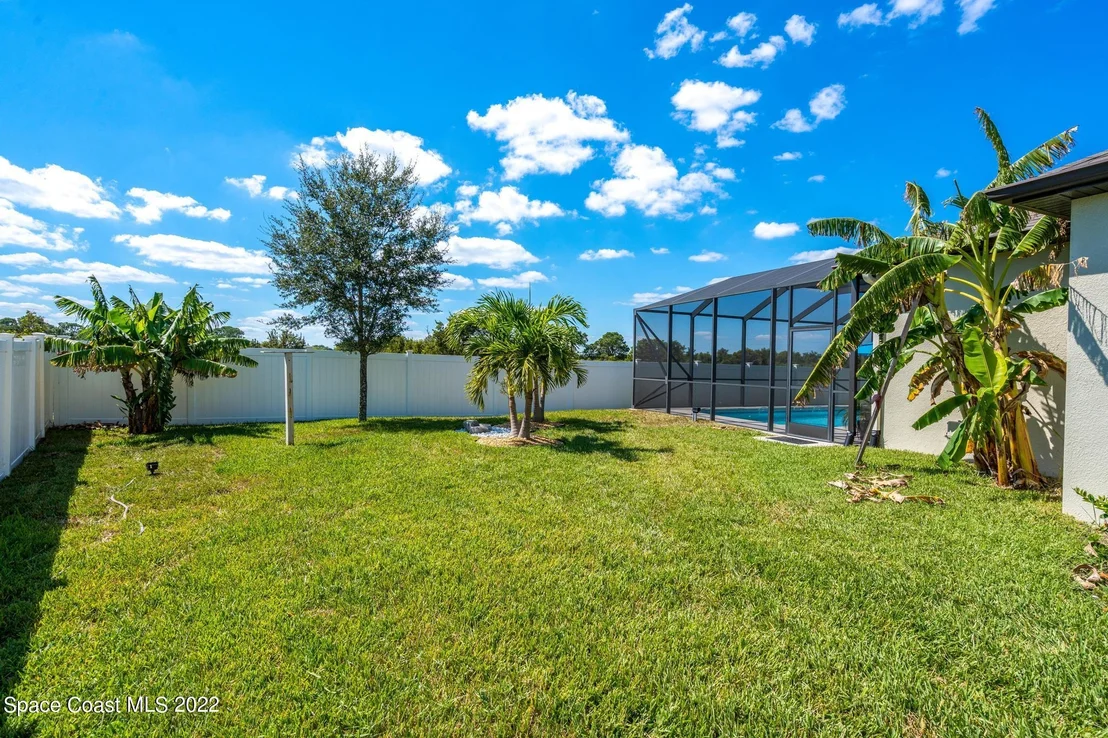 Photo of 982 Peta Way