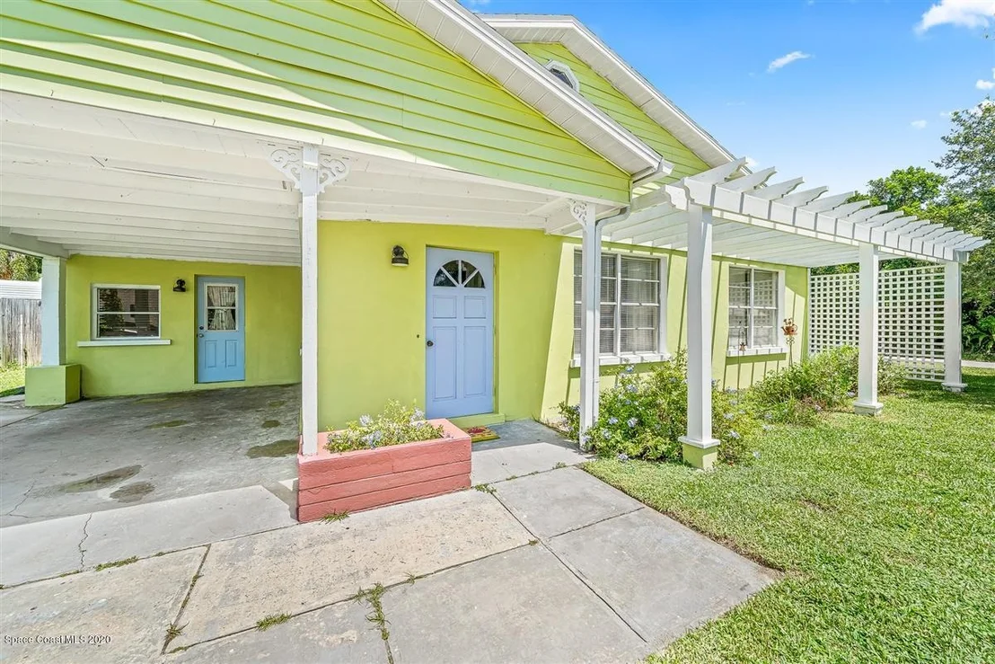 Photo of 1636 Grandview Way