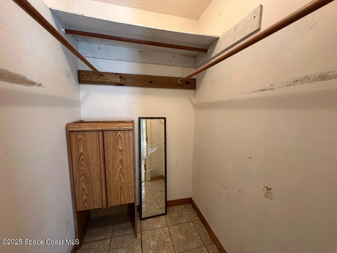 Photo of 6852 Aster Drive