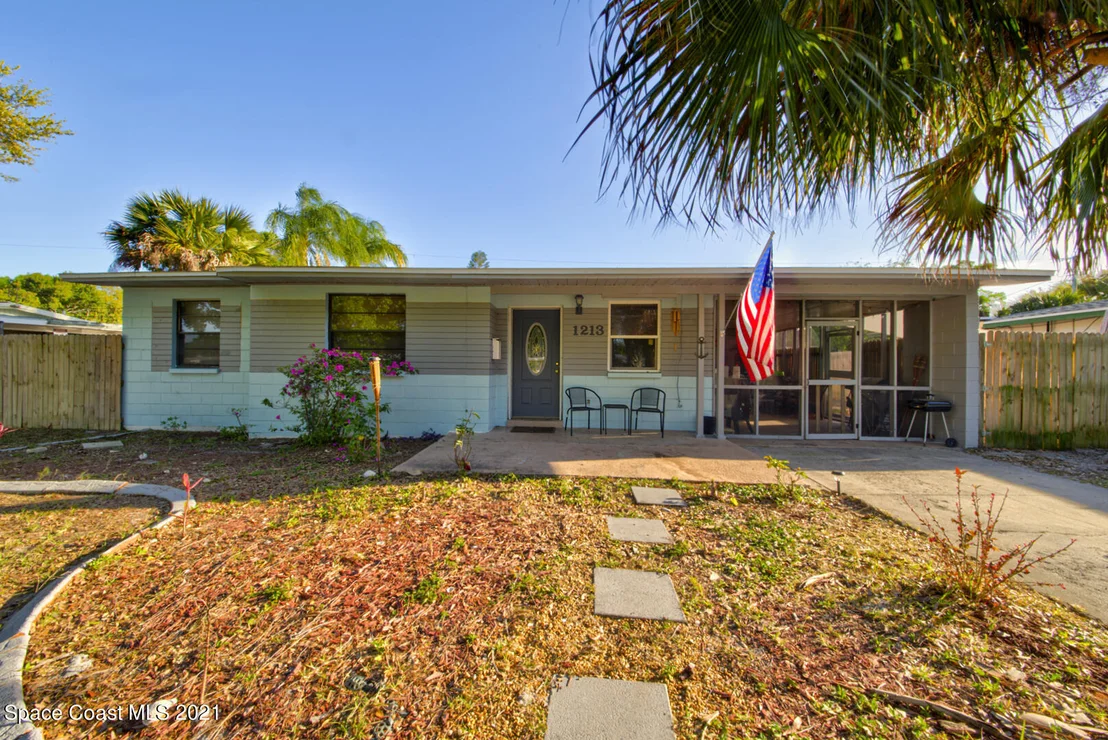 Photo of 1213 Vassar Lane