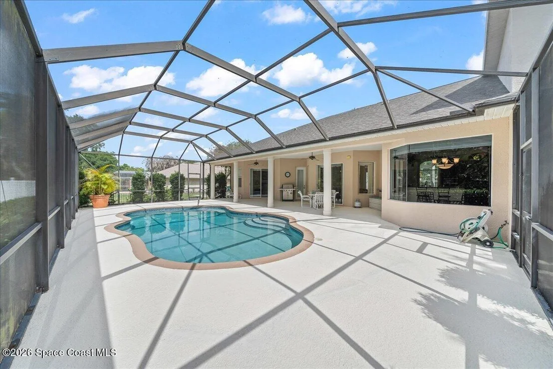 Photo of 4693 Canard Road