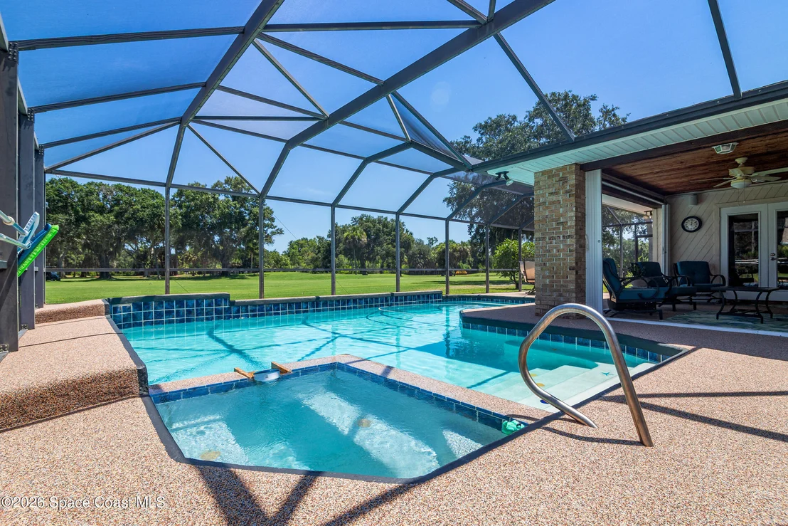 Photo of 1088 Fairlawn Drive