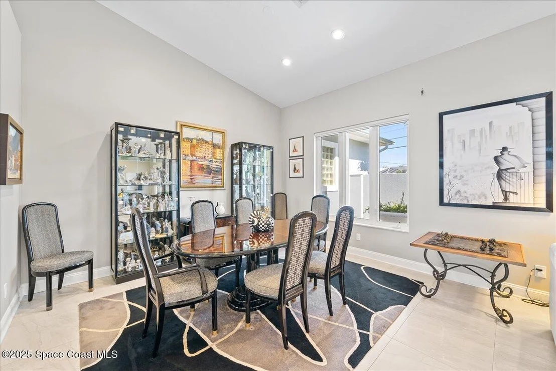 Photo of 110 W Bay Drive