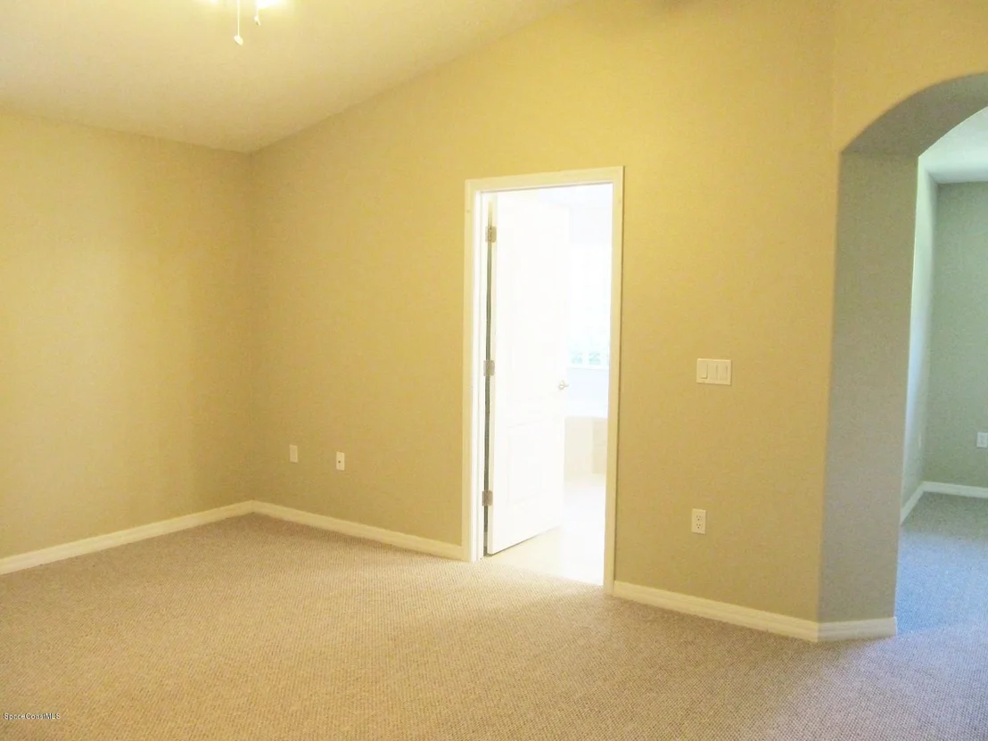 Photo of 653 Rangewood Drive SE