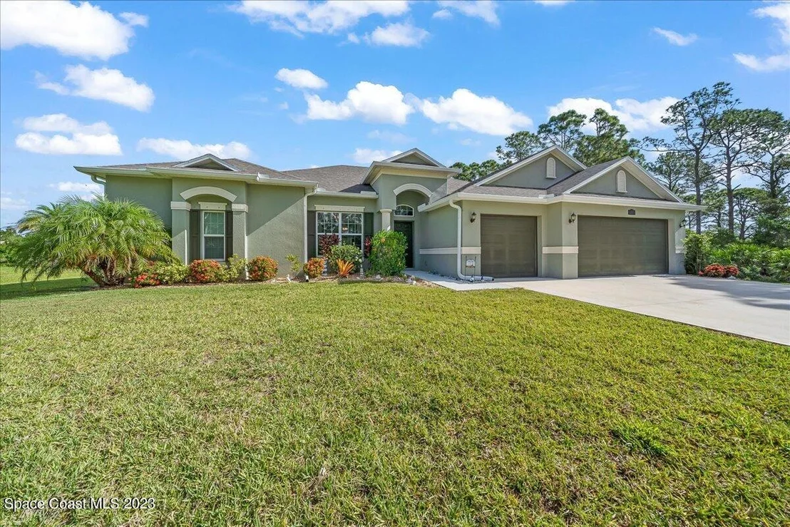 Photo of 4504 Celestial Drive