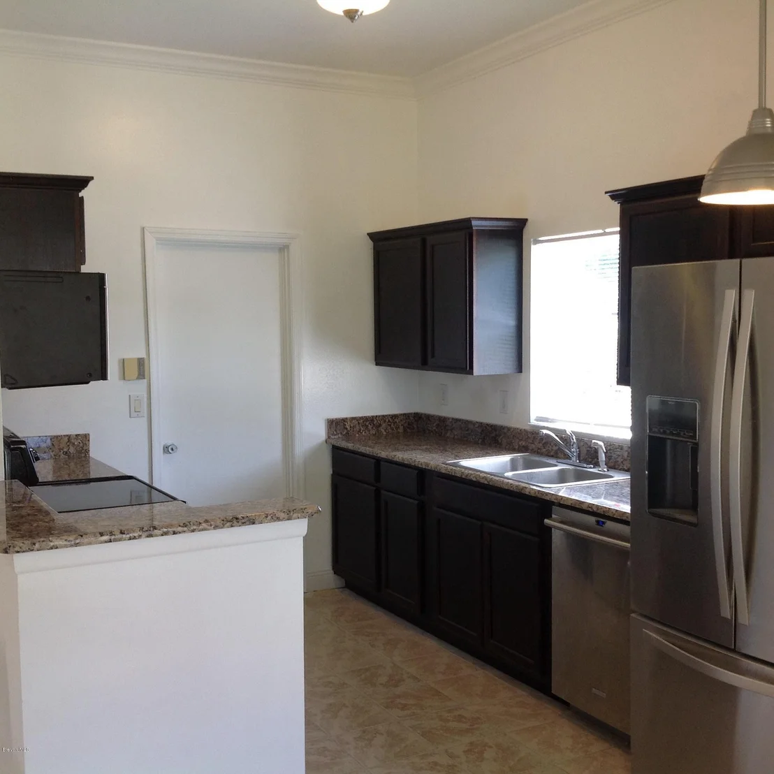 Photo of 890 Villa Drive