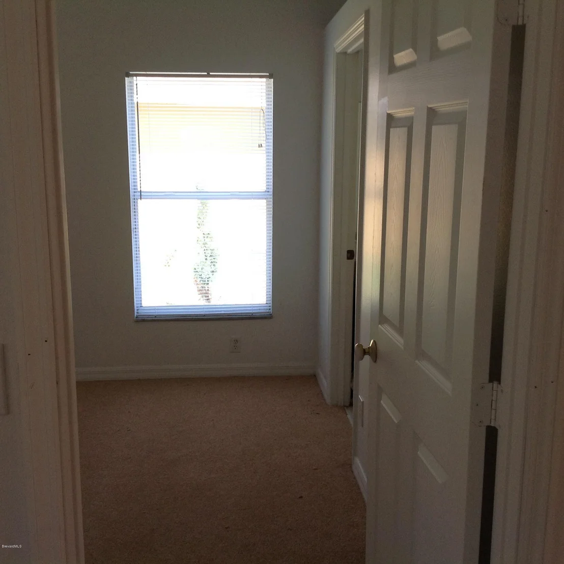 Photo of 890 Villa Drive