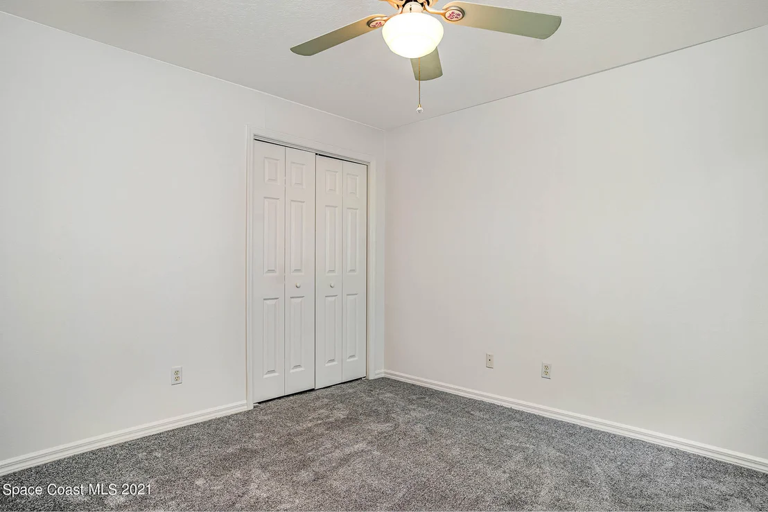 Photo of 4353 Long Lake Road