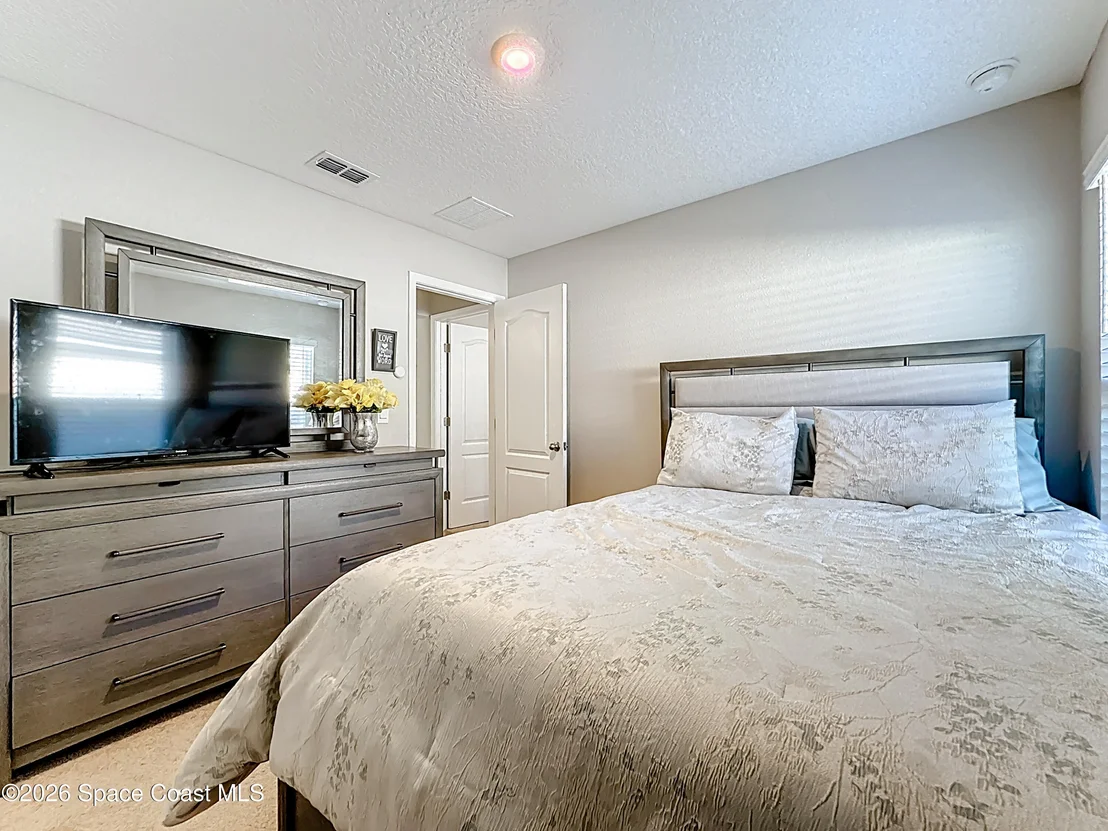 Photo of 65744 Edgewater Drive