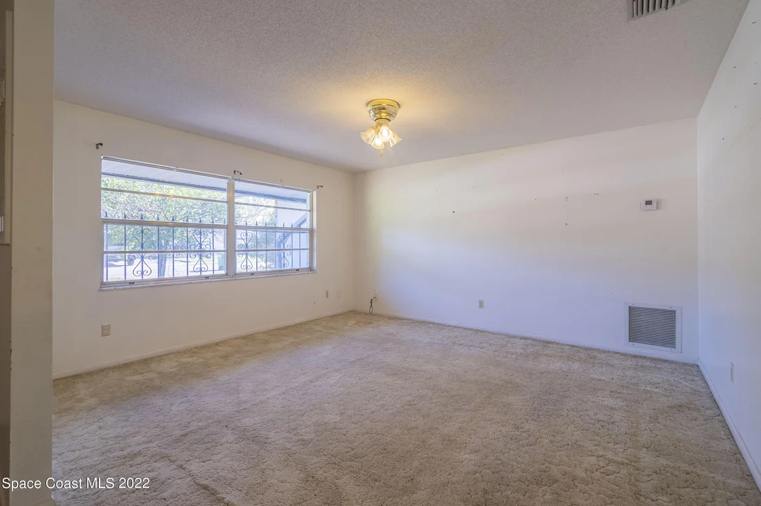 Photo of 936 Clayton Drive