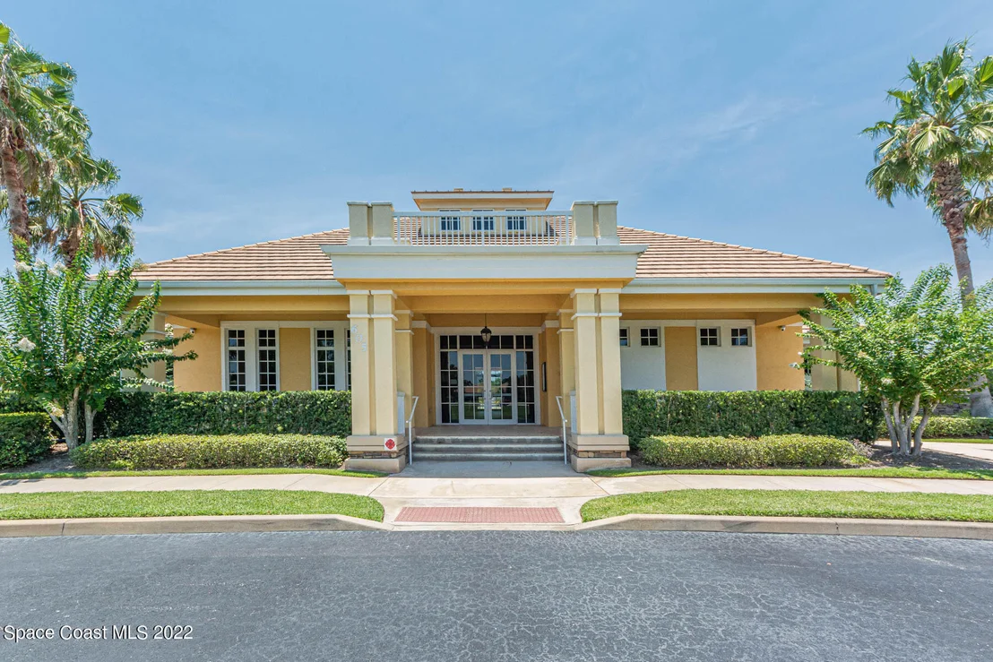 Photo of 585 Caroline Drive