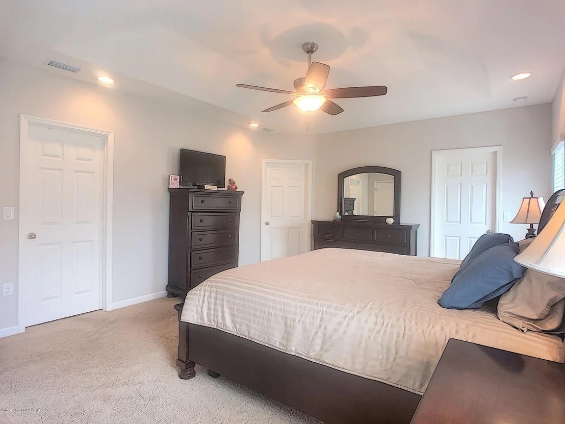 Photo of 1586 Fuji Drive