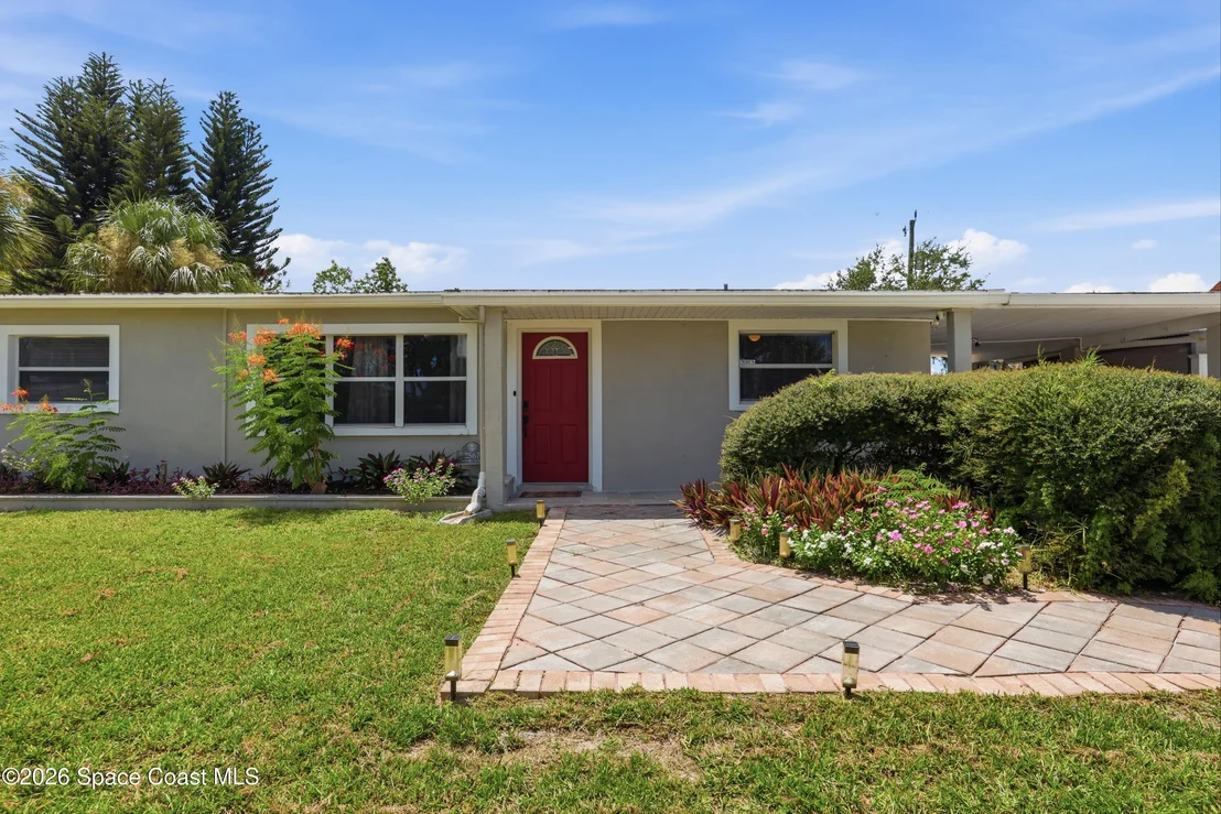 Photo of 2567 Andrews Avenue