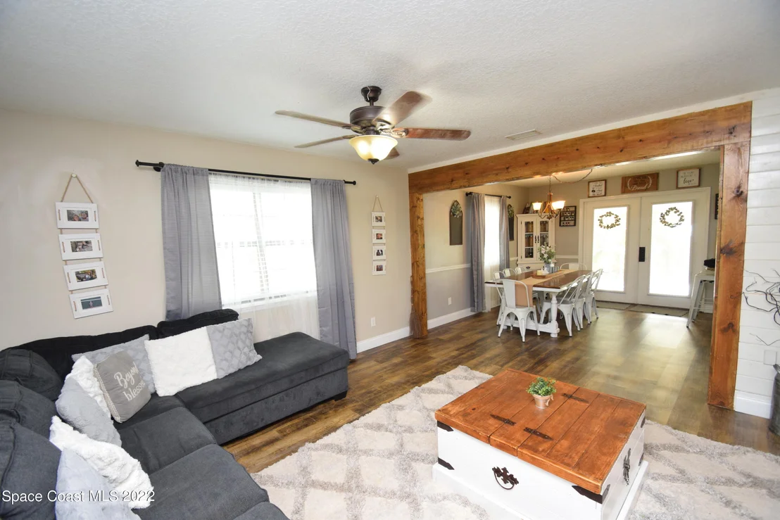 Photo of 1775 Grant Road