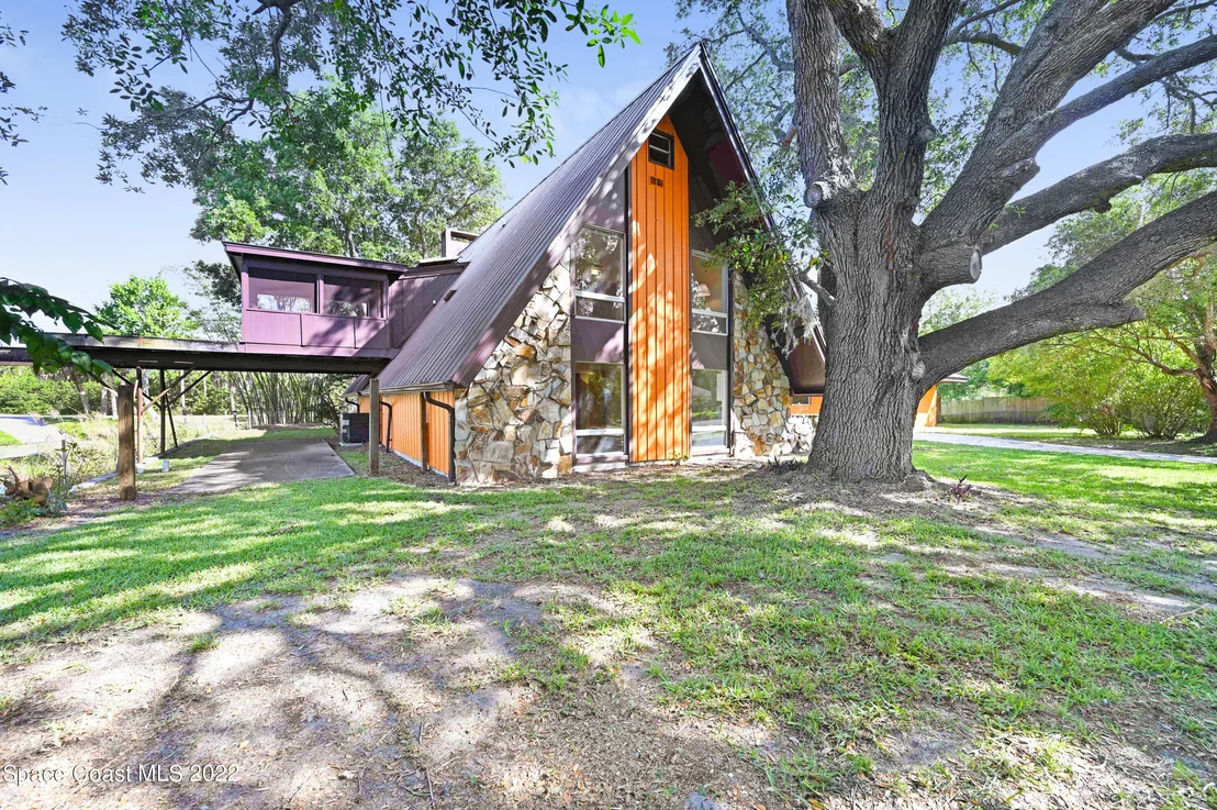 Photo of 555 Amber Lane