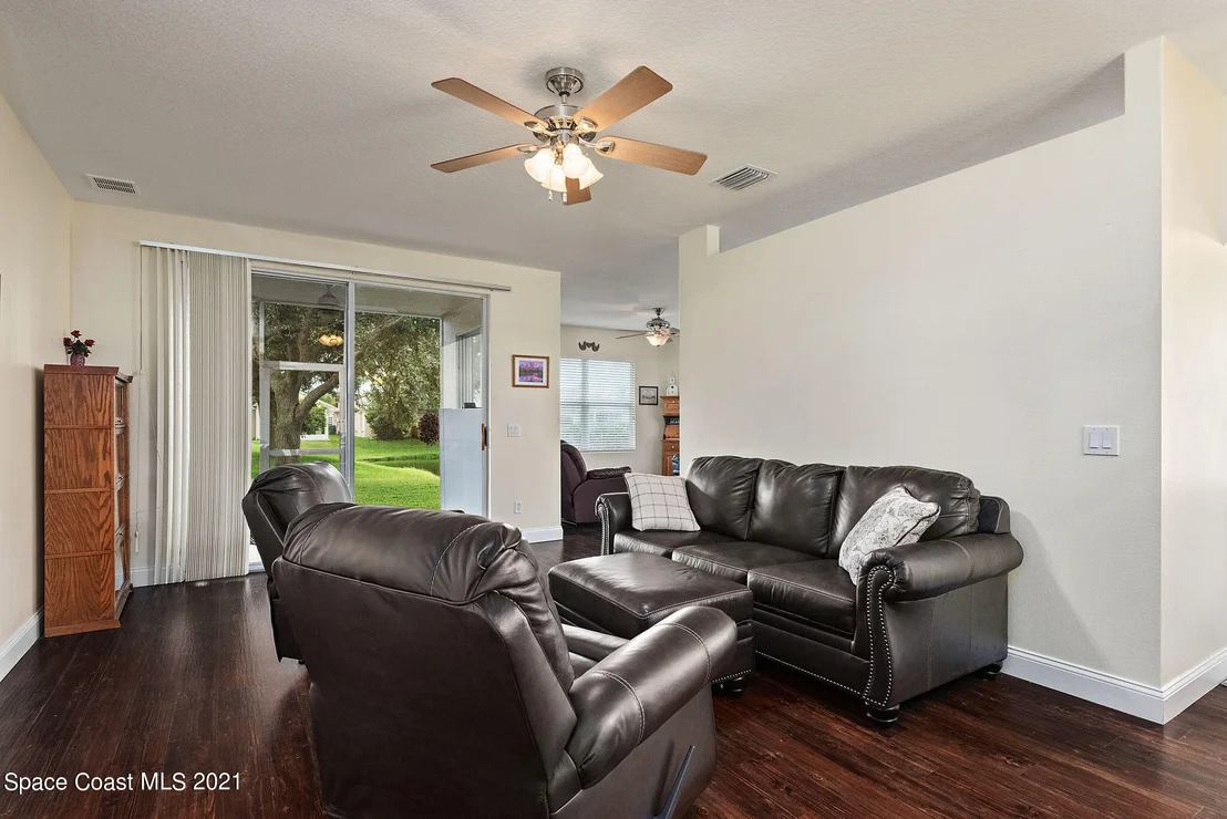 Photo of 561 Cressa Circle