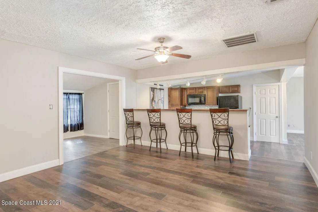 Photo of 2510 Spence Drive NE