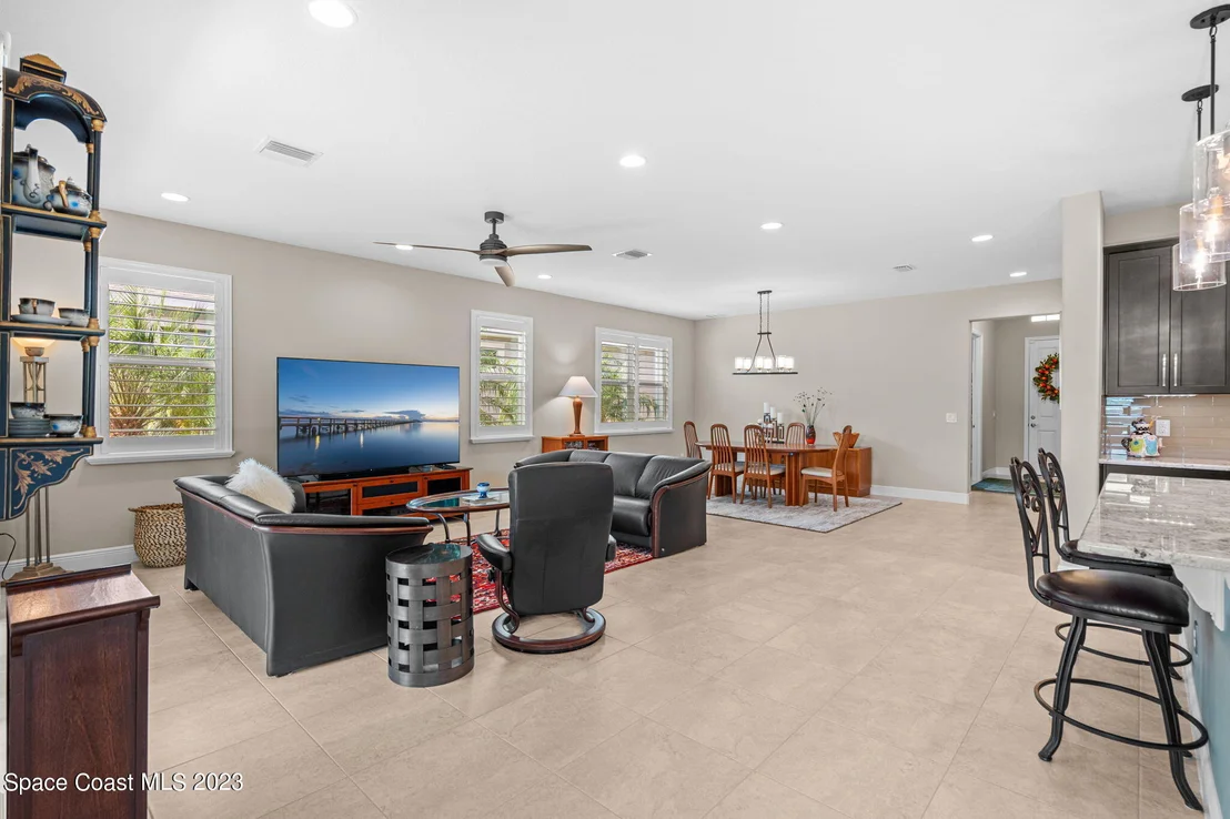 Photo of 3387 Caviston Way