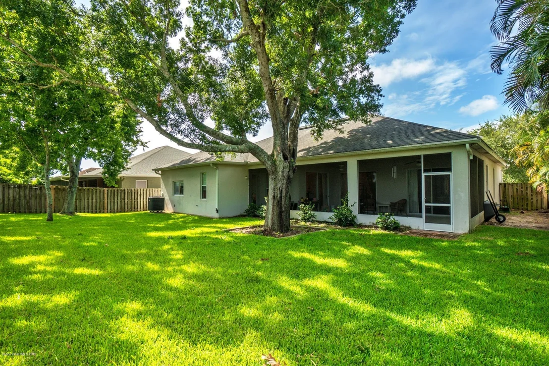 Photo of 2183 Woodfield Circle